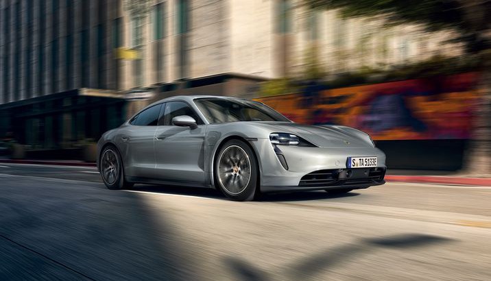 PORSCHE